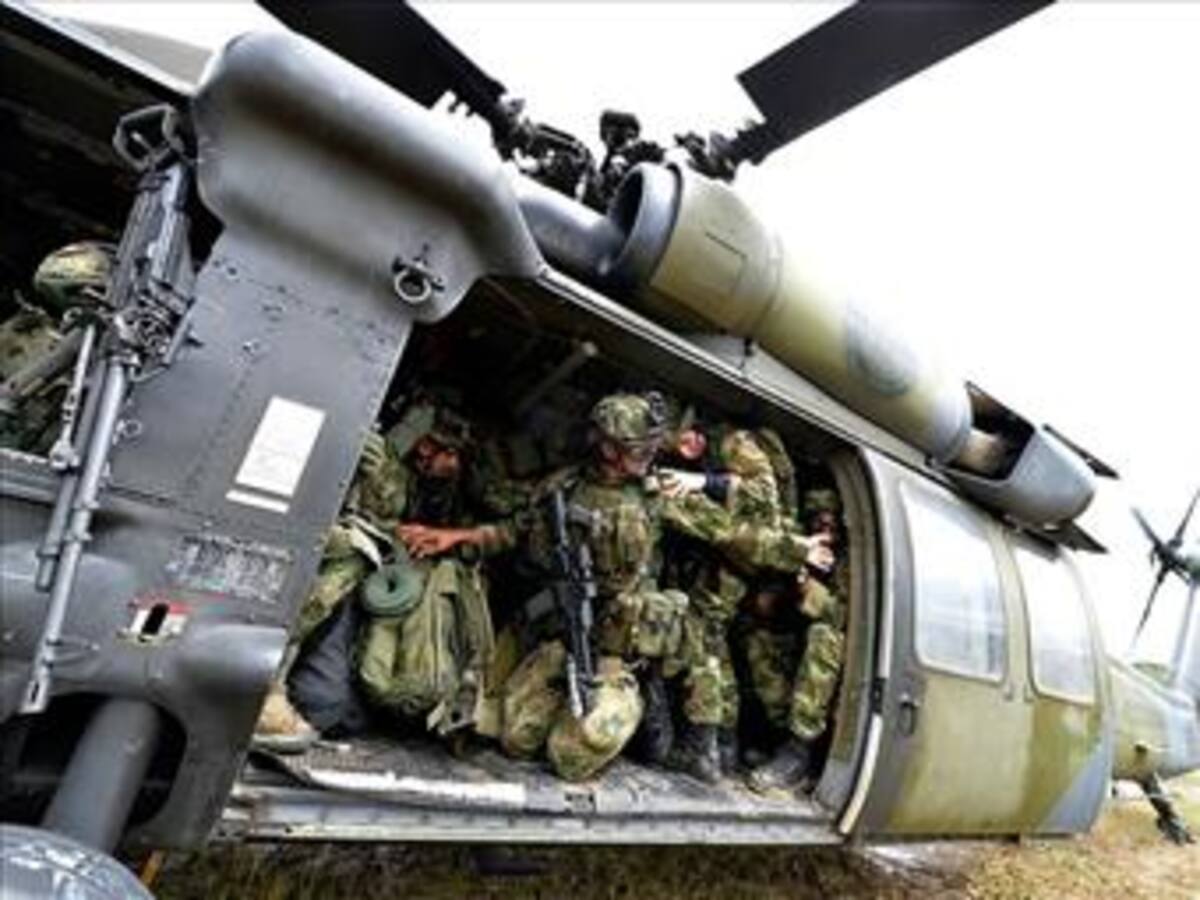 Frente amplio por la paz exige frenar operaciones militares contra Farc