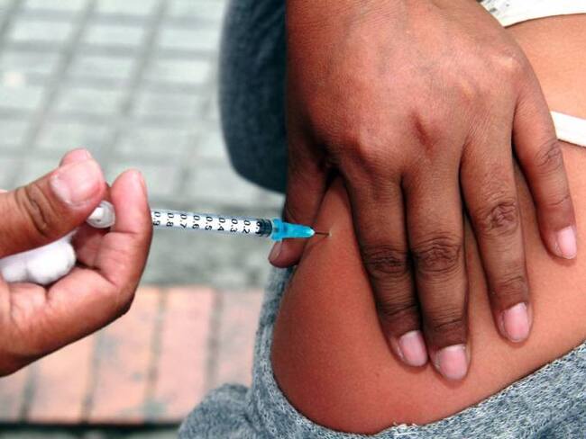 Convenio de investigación que establecerá efectos de la vacuna VPH en niñas de El Carmen