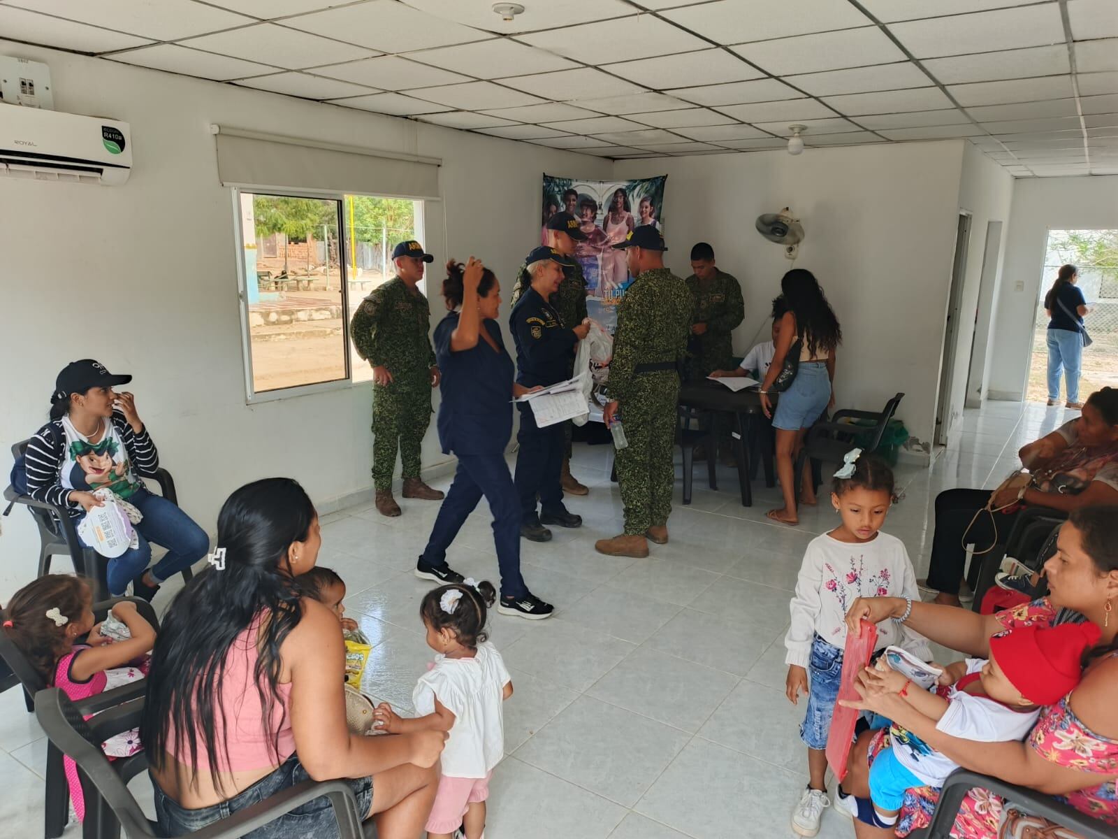 Brigada de salud de la Armada en el sur de Bolivar.