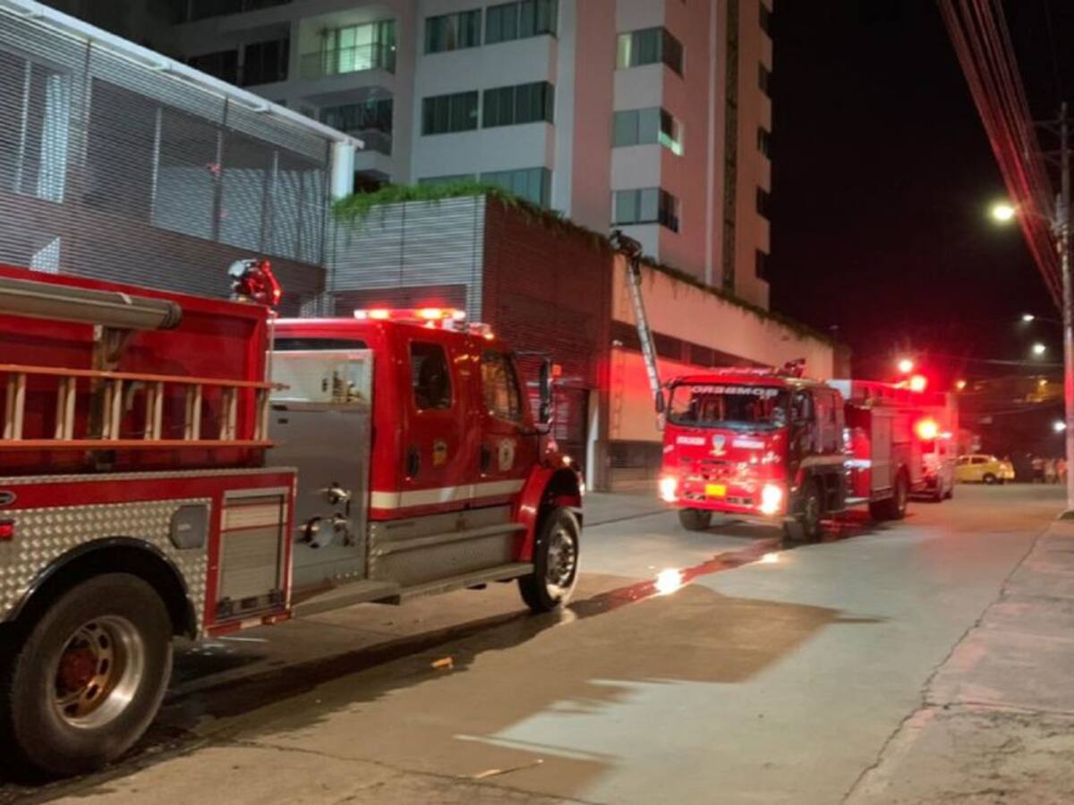 Fuerte incendio estructural en un conjunto residencial de Ibagué