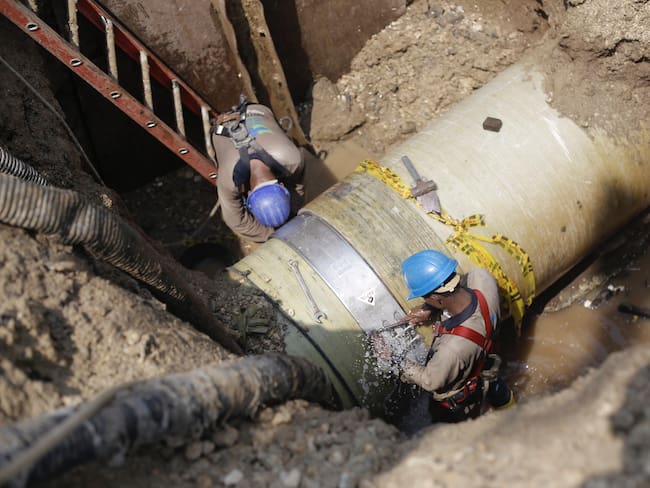 Reparada tubería dañada que dejó al 40% de Cartagena sin el servicio de agua potable