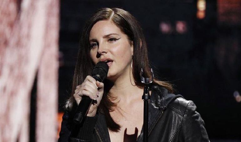 Lana del Rey en el Apple Event