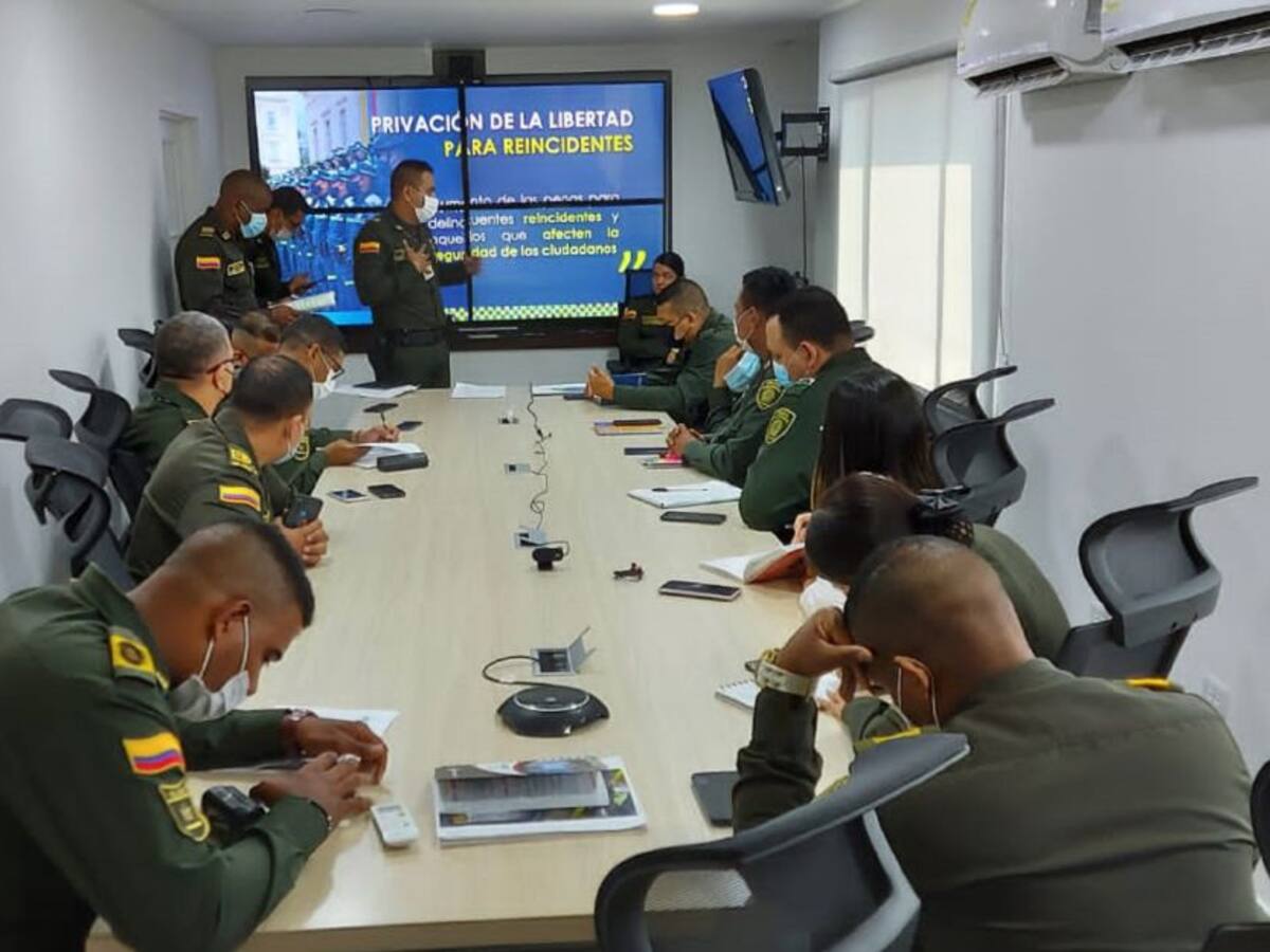 Departamento de Policía Bolívar capacita 870 uniformados