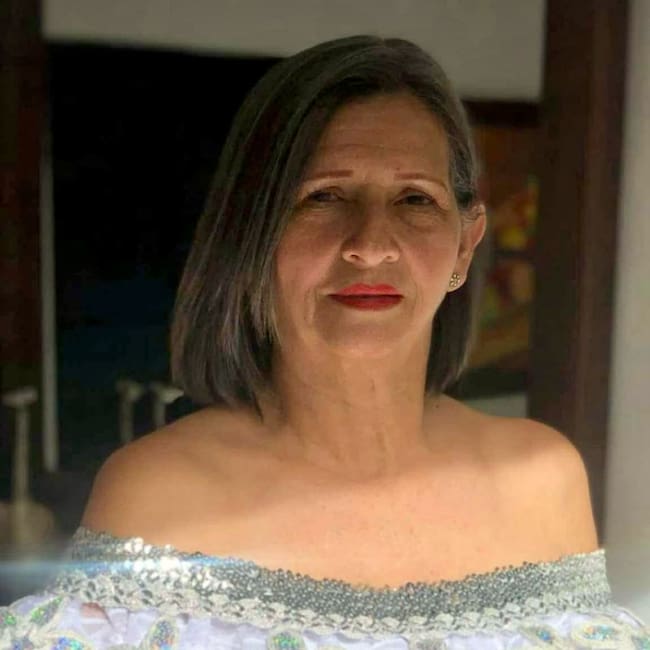 Miriam Carvajal, ha dedicado 28 años a confeccionar y preservar la cultura del municipio de Elías. Foto Archivo