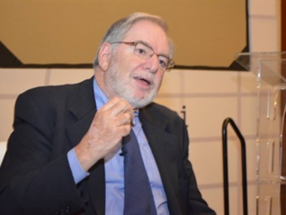 Cierre en EEUU podría afectar la economía mundial: Claudio Loser