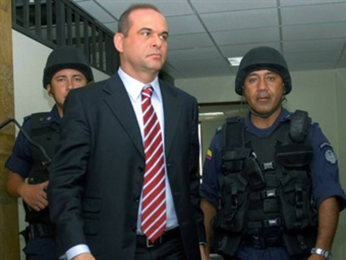 Por fallas logísticas se volvió a frustrar imputación de cargos contra Salvatore Mancuso
