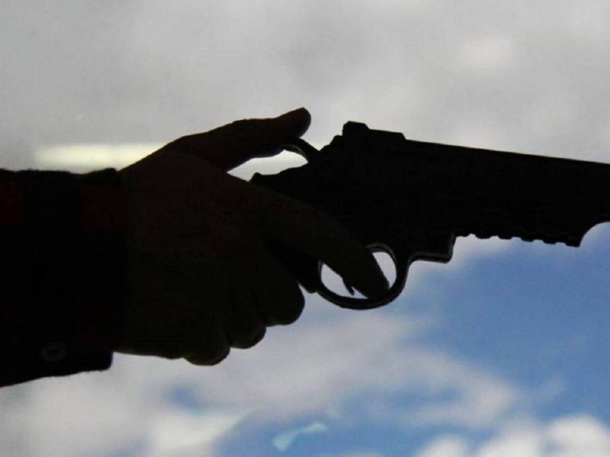 Un adulto mayor asesinó a un joven y varios minutos después, también murió