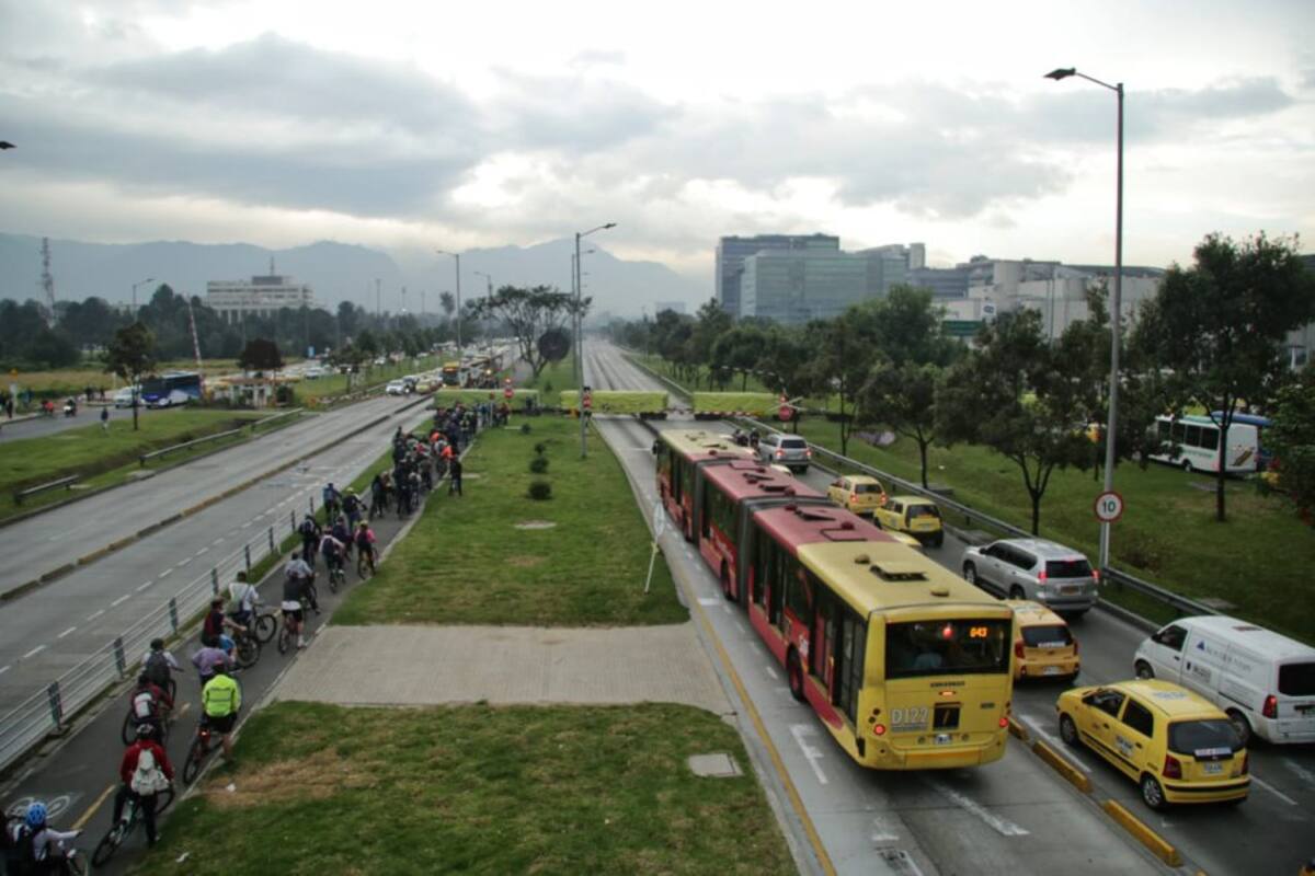 En la jornada se estima que 1.700.000 carros y 480.000 motos dejarán de circular por las vías de la ciudad
