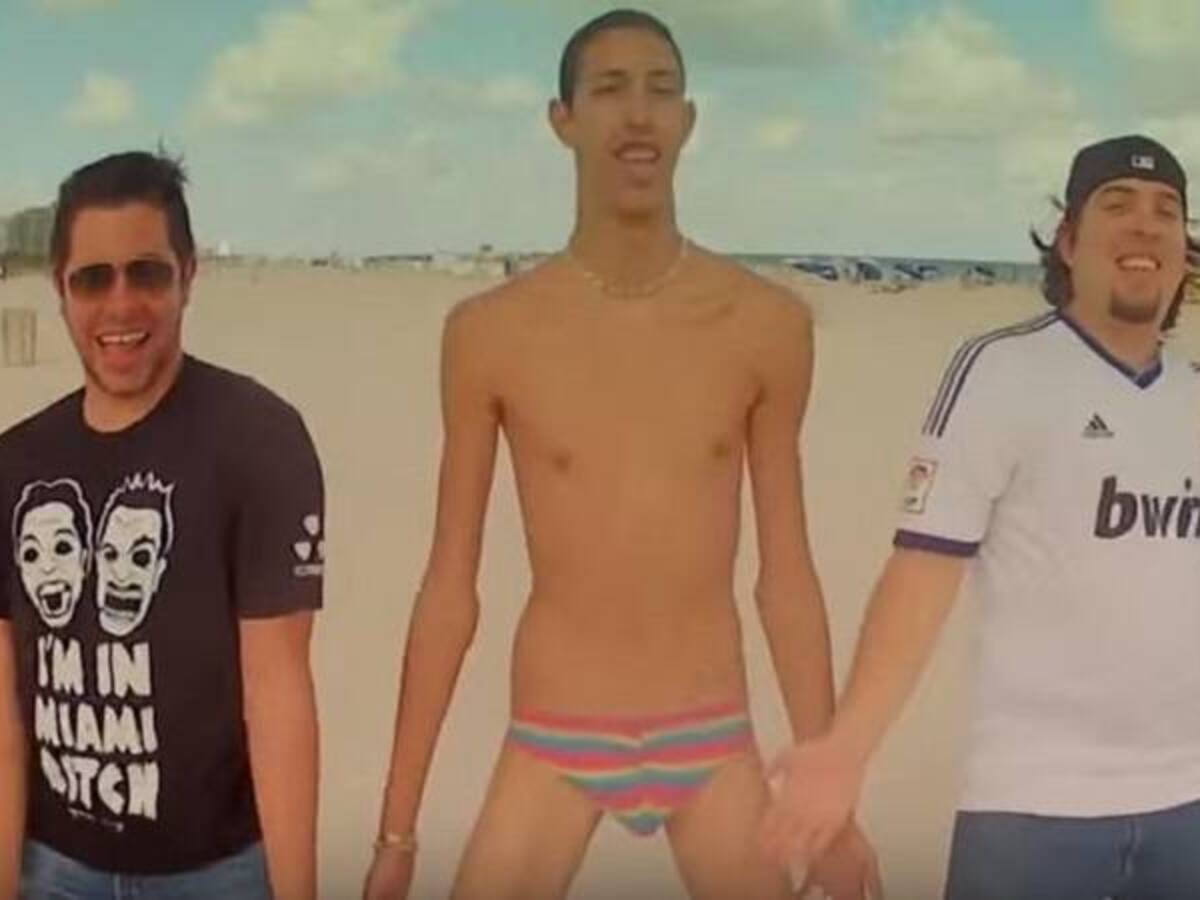 “Peter la Anguila” presume sus músculos en las redes sociales