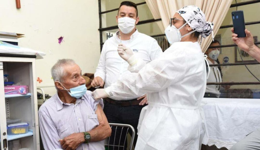 Vacunación contra COVID-19 en Risaralda