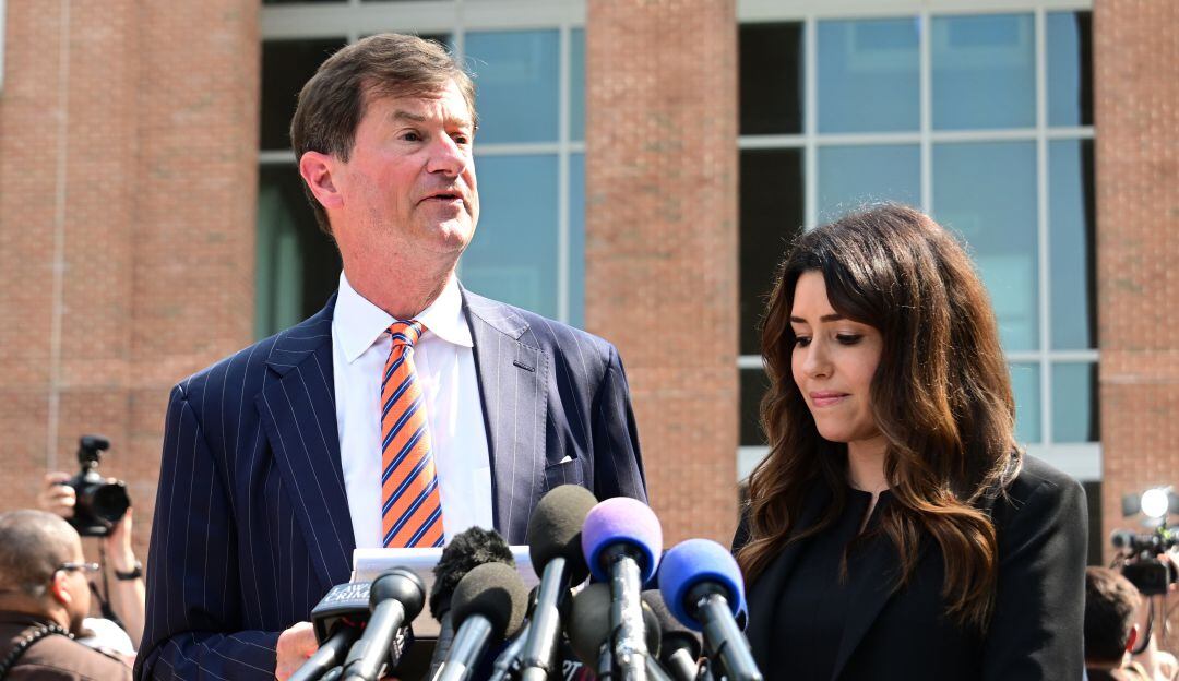 Benjamin G. Chew y Camille Vasquez.