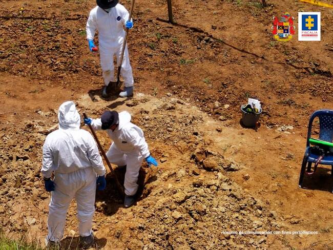 Exhumación del cadáver del comerciante desaparecido en el Oriente de Antioquia. Foto: Fiscalía General de la Nación.