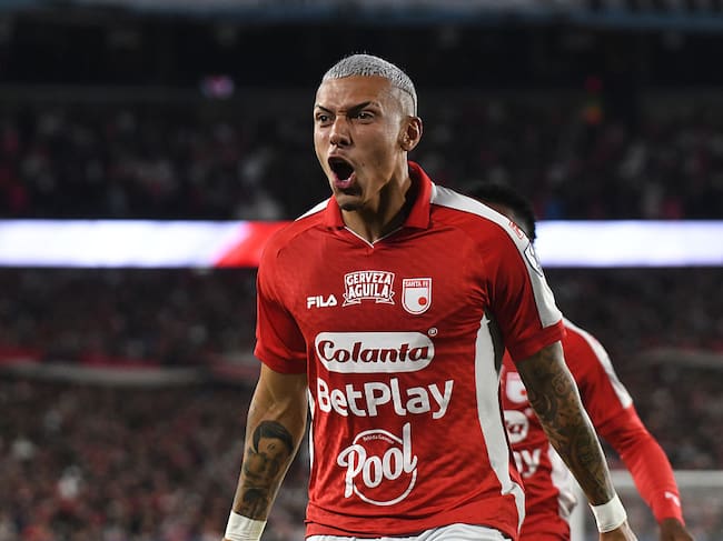 Franco Fagúndez, agradecido con hinchas de Santa Fe: “Me pone feliz que me comparen con Omar Pérez”. (Photo by Federico Peretti/NurPhoto via Getty Images)