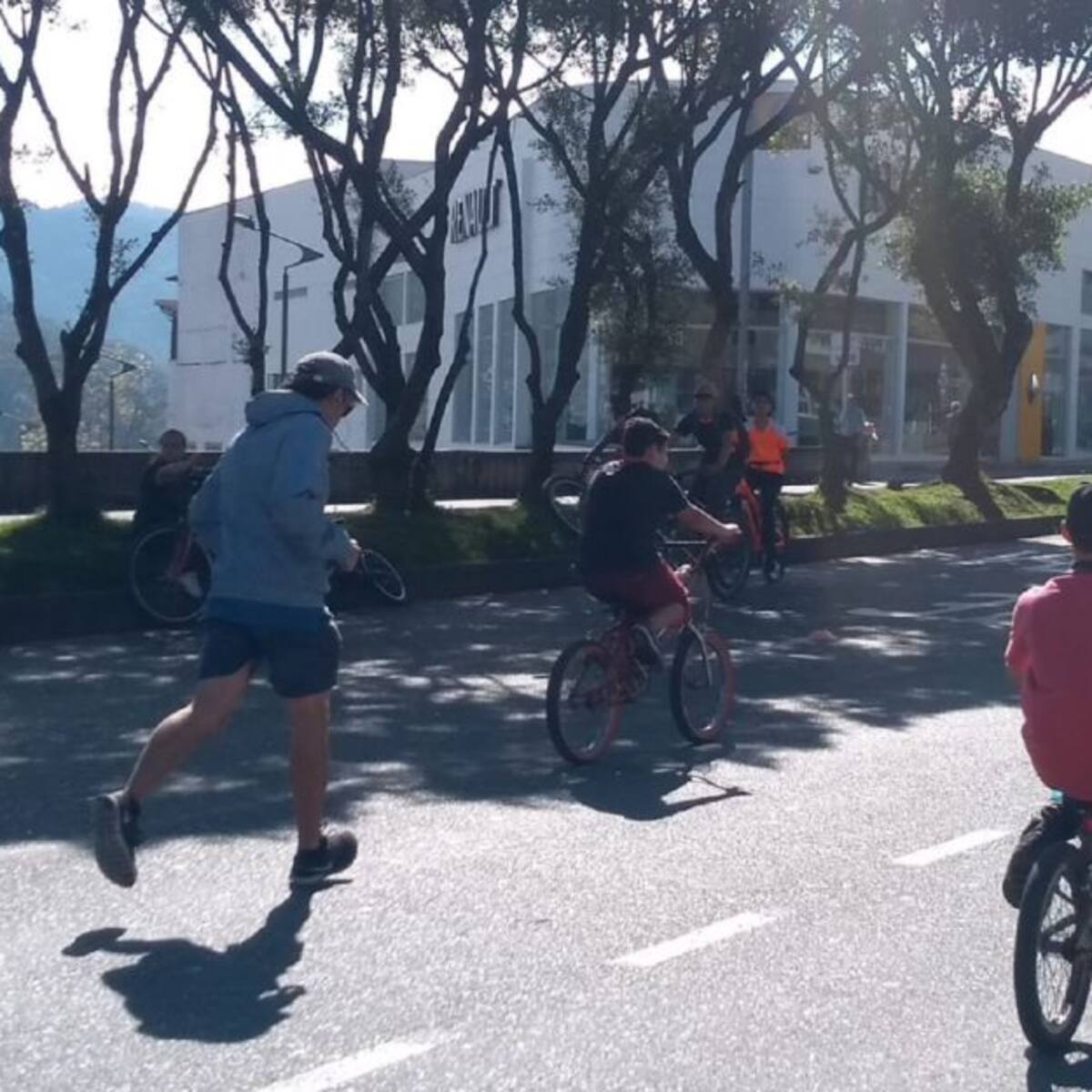 Prográmese para la Ciclovida Nocturna en Manizales