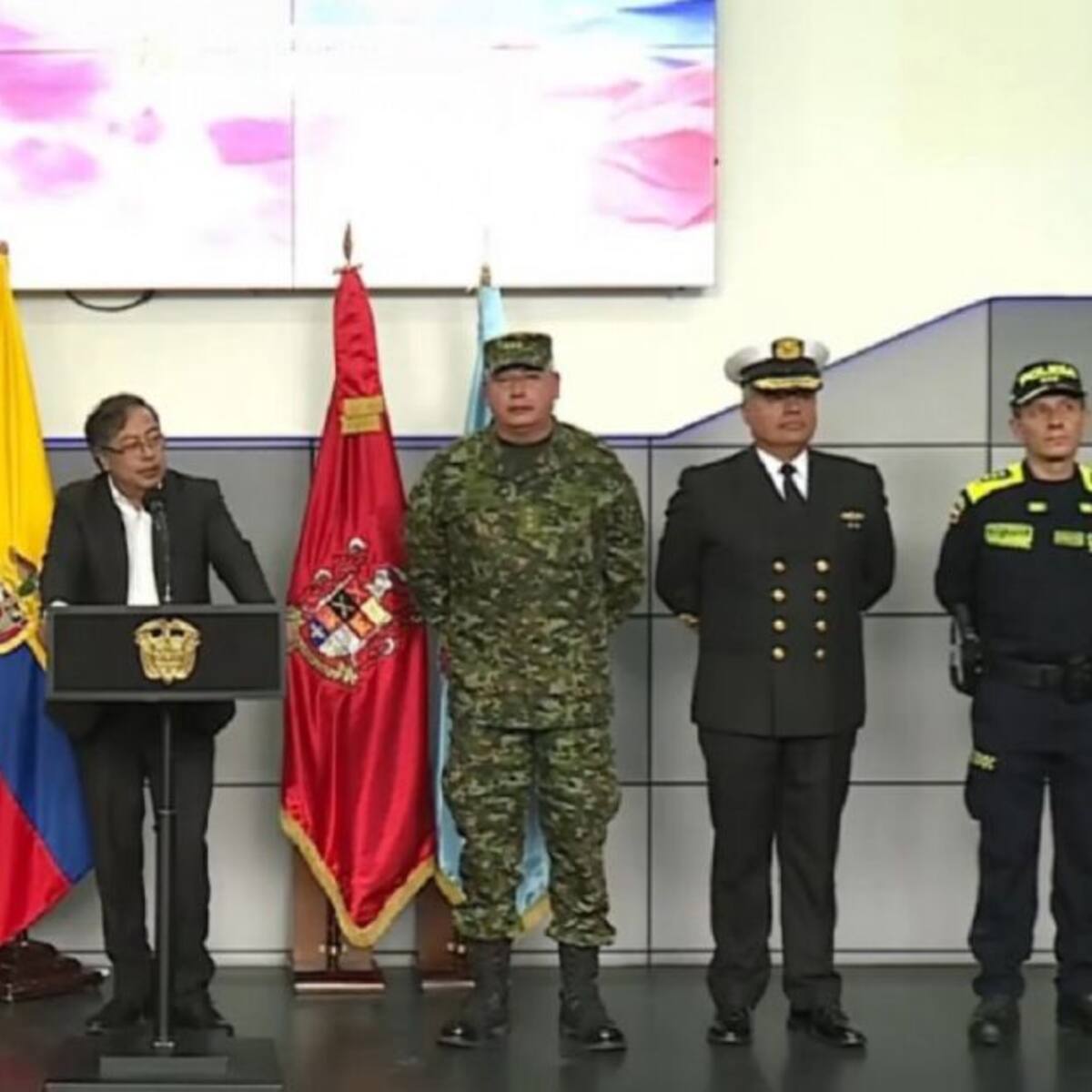 Gustavo Petro nombró nueva cúpula de las fuerzas militares y Policía