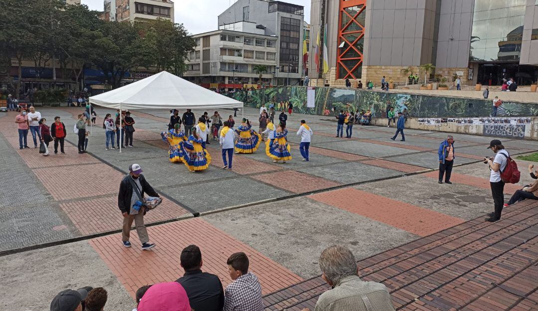Baja asistencia a jornada de protesta en Armenia