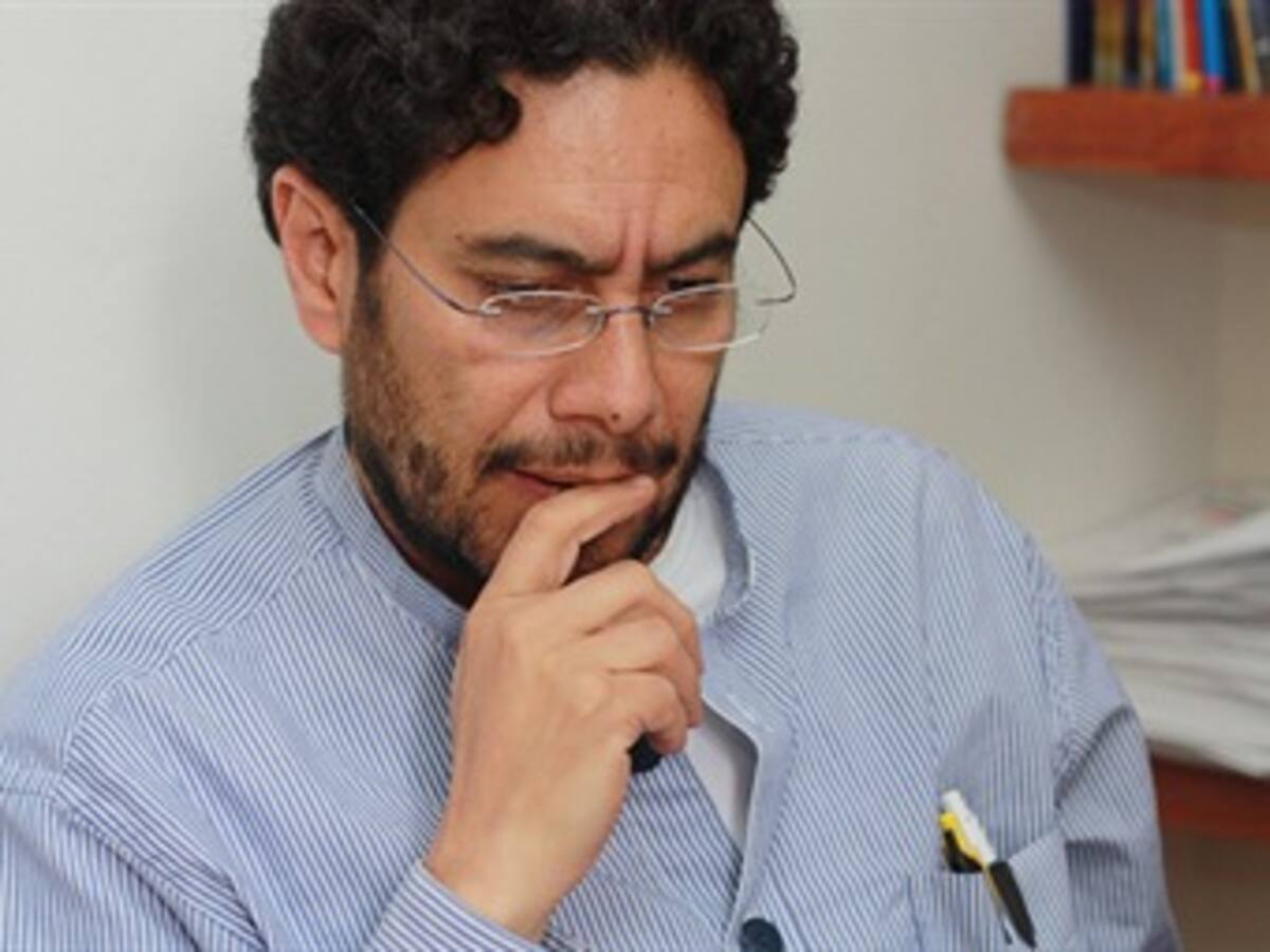 Iván Cepeda revela campaña de desprestigio contra Organización de Víctimas de Estado