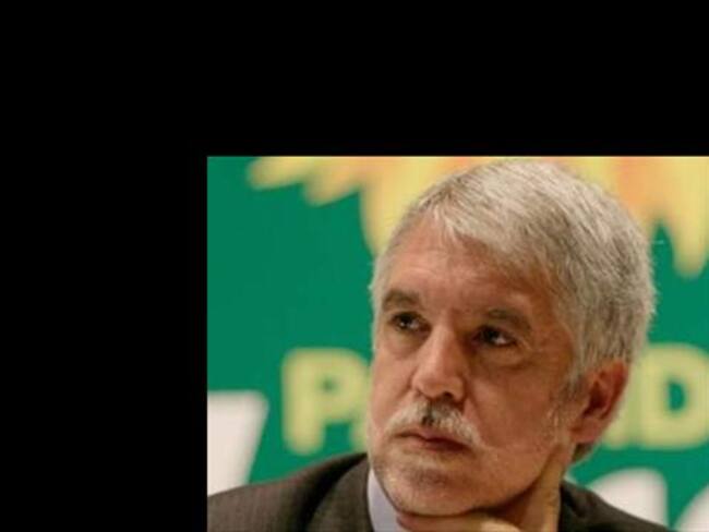 Mayoría de partido Verde descarta apoyo a Zuluaga y pide respaldo a la paz