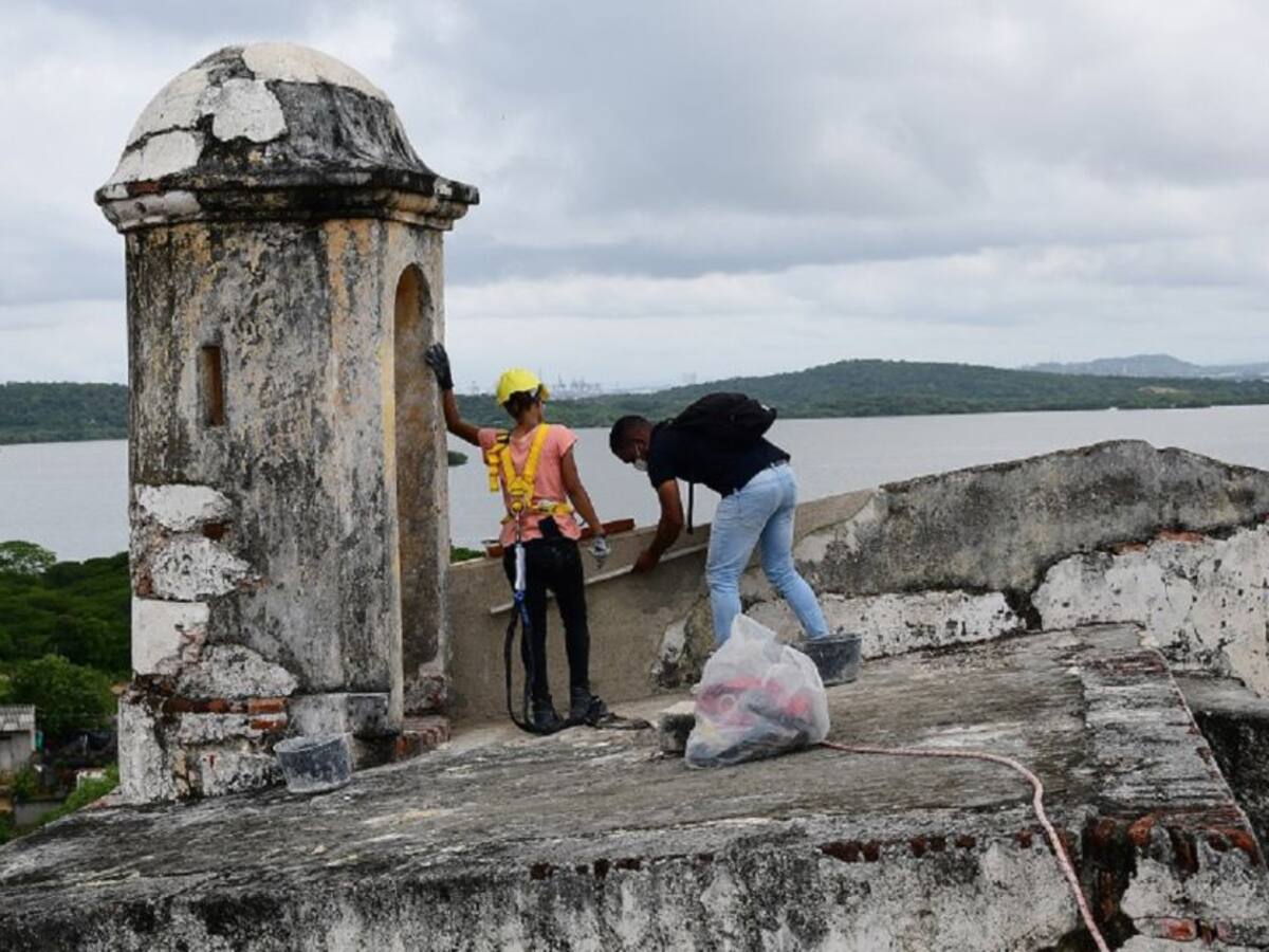 Realizan mantenimiento de fortificaciones en la zona insular de Cartagena