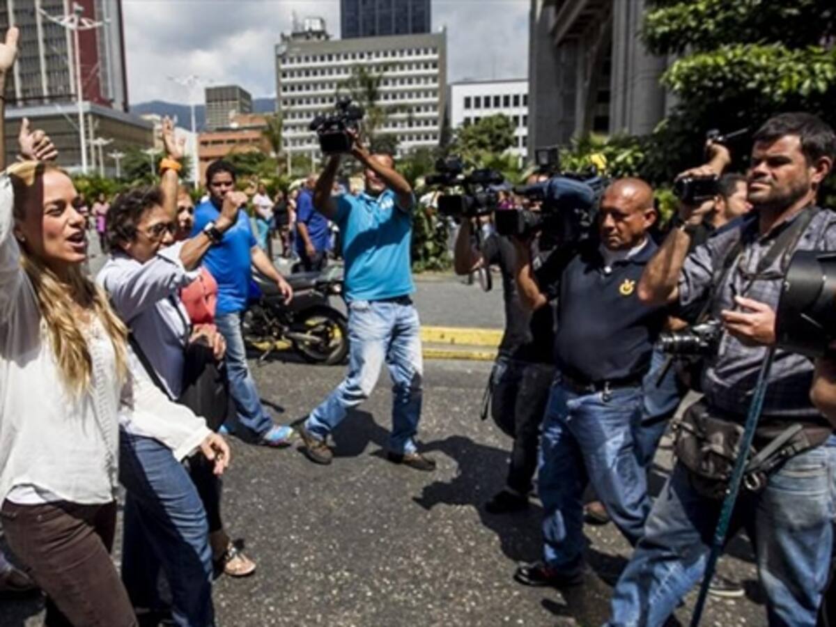 Lilian Tintori agradece a Colombia por exigir liberación de Leopoldo López