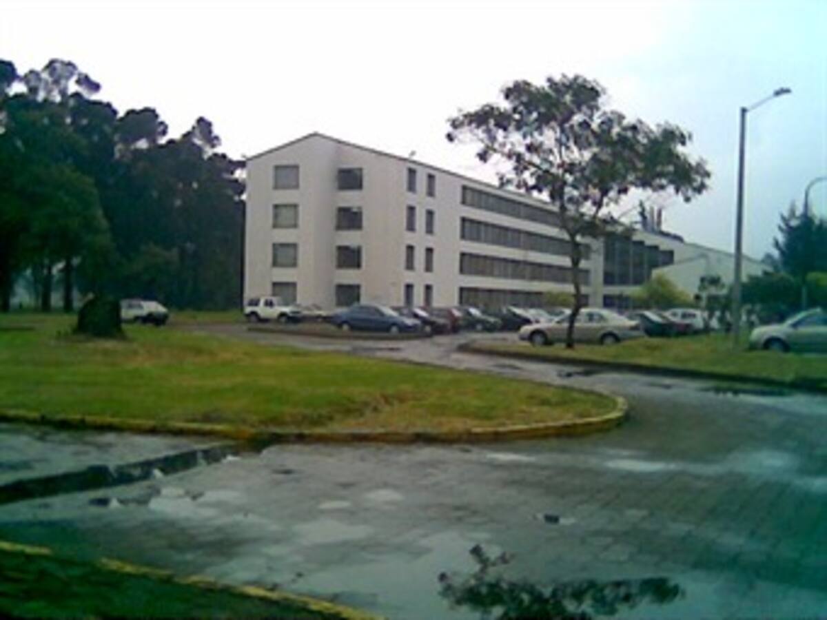 Se levantó enfrentamiento entre encapuchados que estaban dentro de la U. Nacional