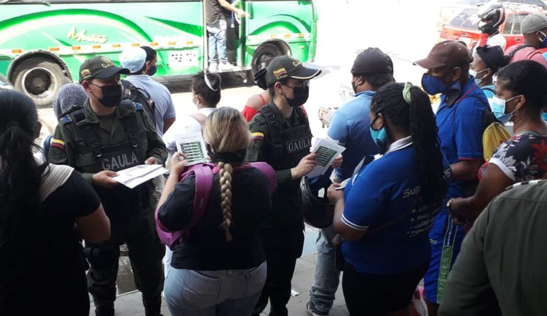 Diferentes especialidades brindaron recomendaciones a la comunidad para prevenir la extorsión, secuestro, hurtos y otros delitos