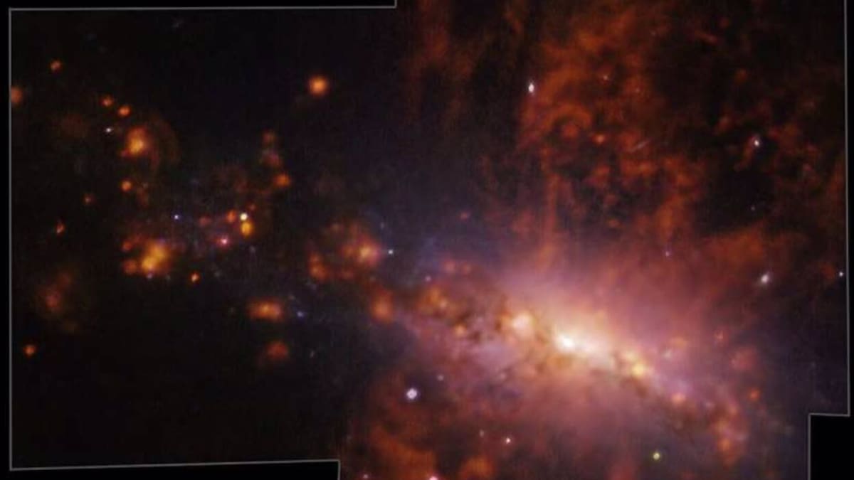 Captan una explosión contaminando el espacio entre galaxias
