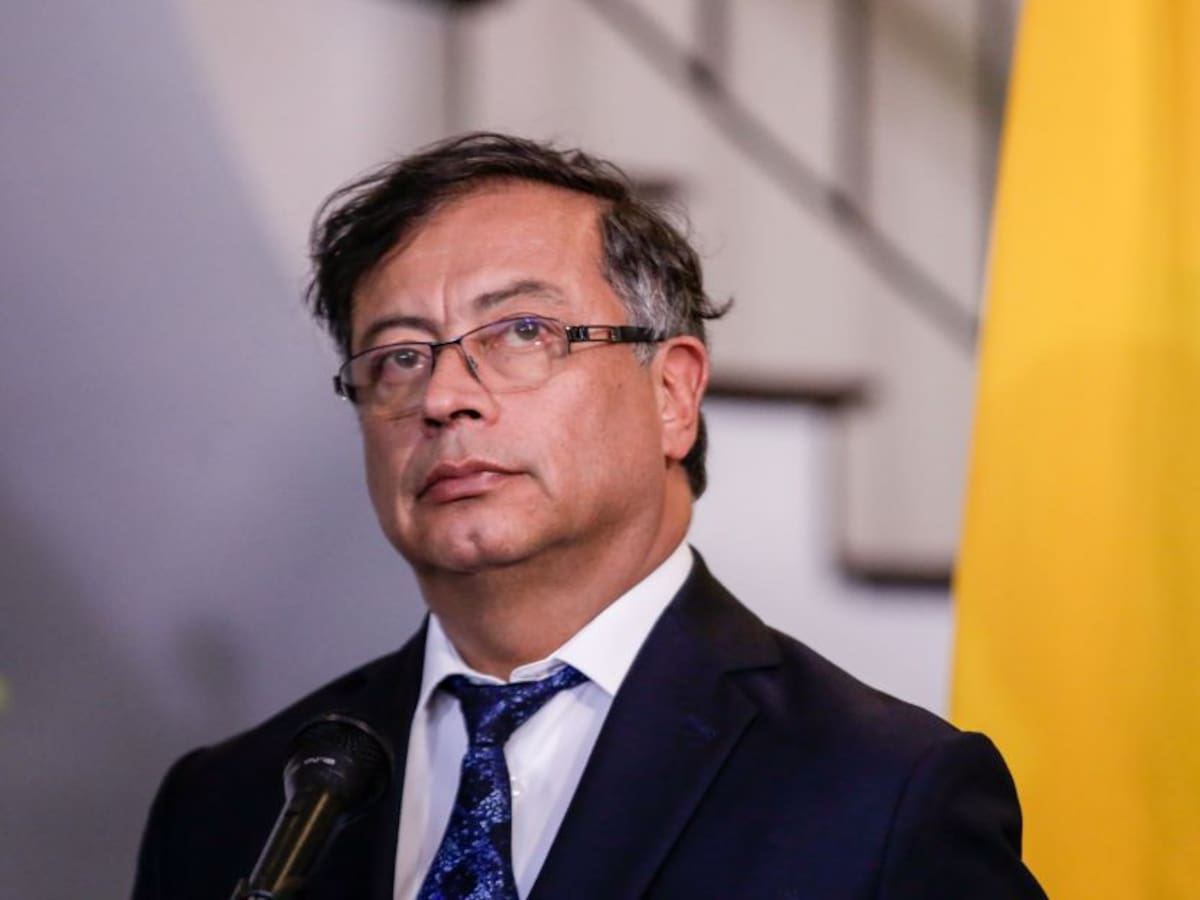 Gustavo Petro propuso eliminar el porte de armas