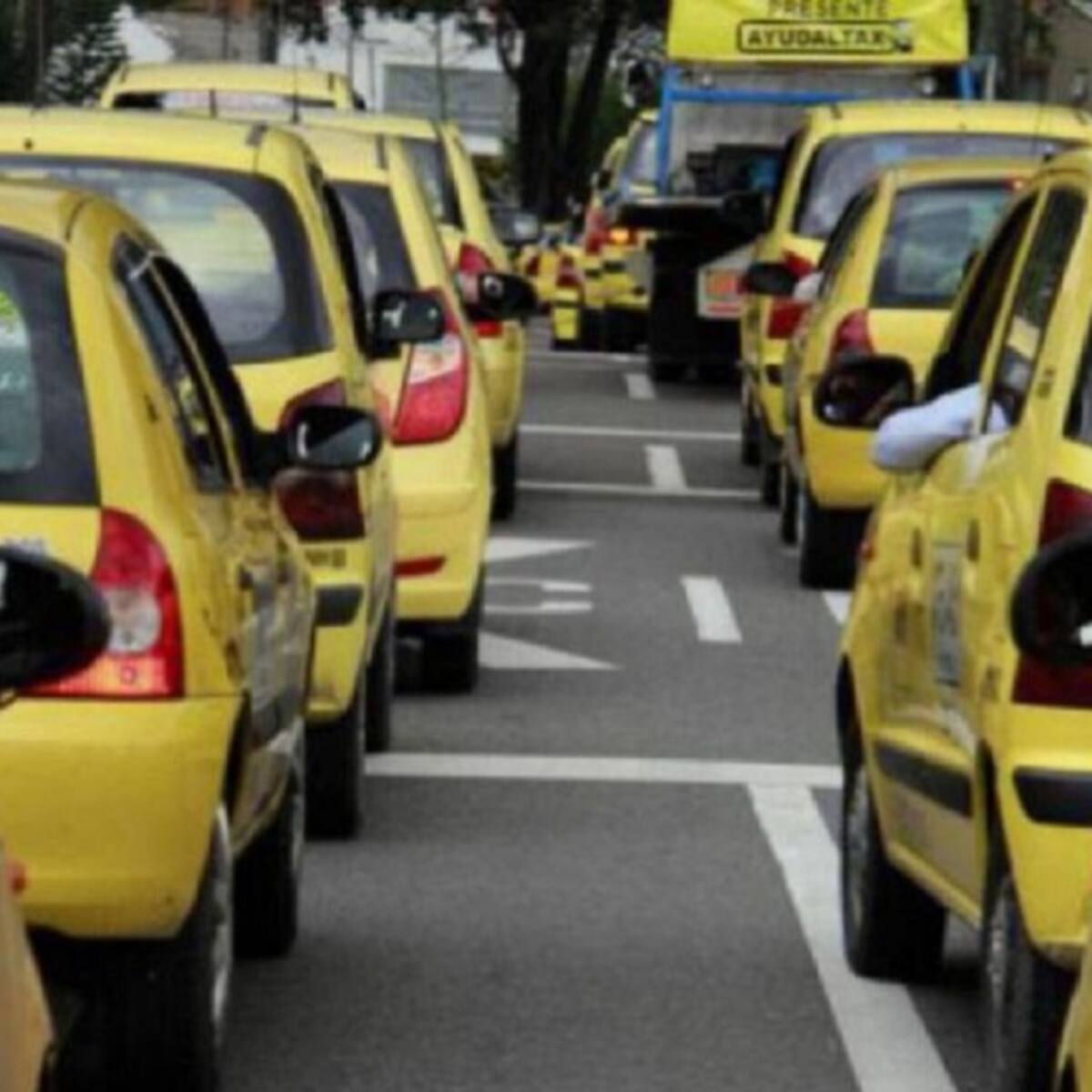 Taxistas piden reactivar botón de pánico para sector de transporte público