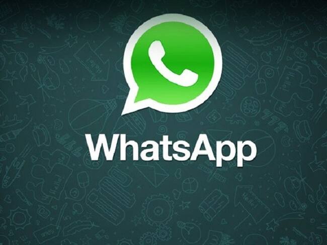 Si usted tiene un teléfono viejo pero desea seguir usando WhatsApp en 2017, es conveniente que adquiera un nuevo equipo. Foto: Colprensa