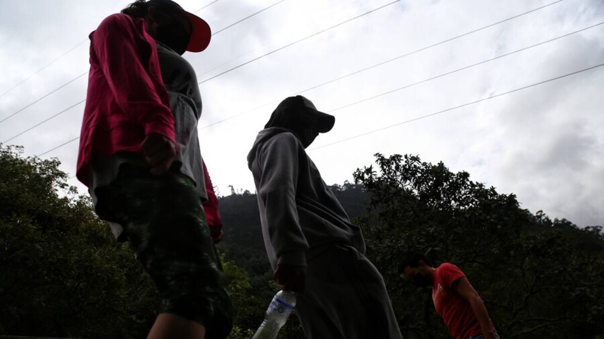 Habitantes en Bogotá piden no cerrar el sendero de Las Delicias