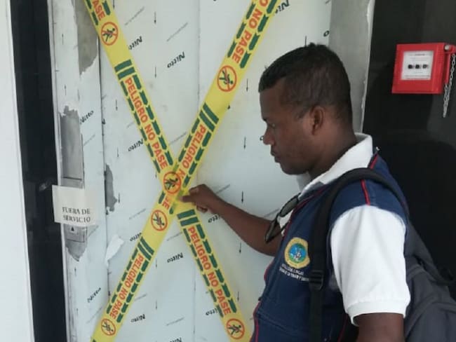 En Cartagena sellan ascensor en el que quedó atrapada una persona