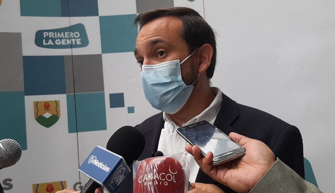 Director de Transparencia por Colombia, Gerardo Andrés Hernández Montes