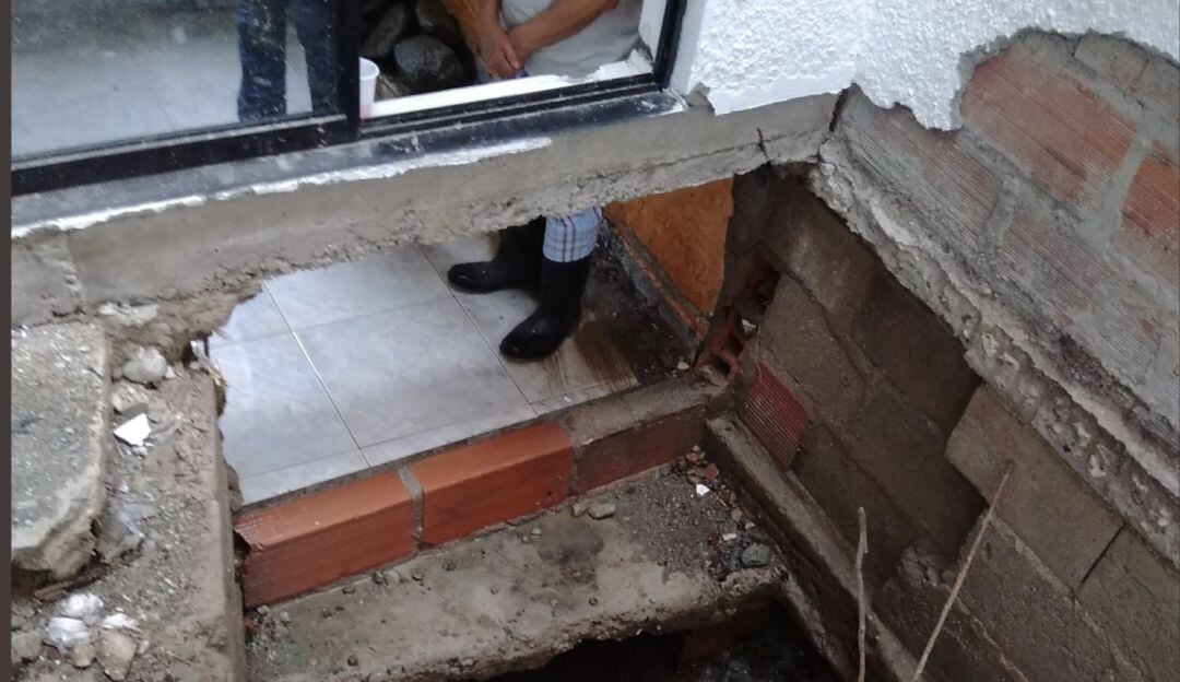 Cortesía a Caracol Radio