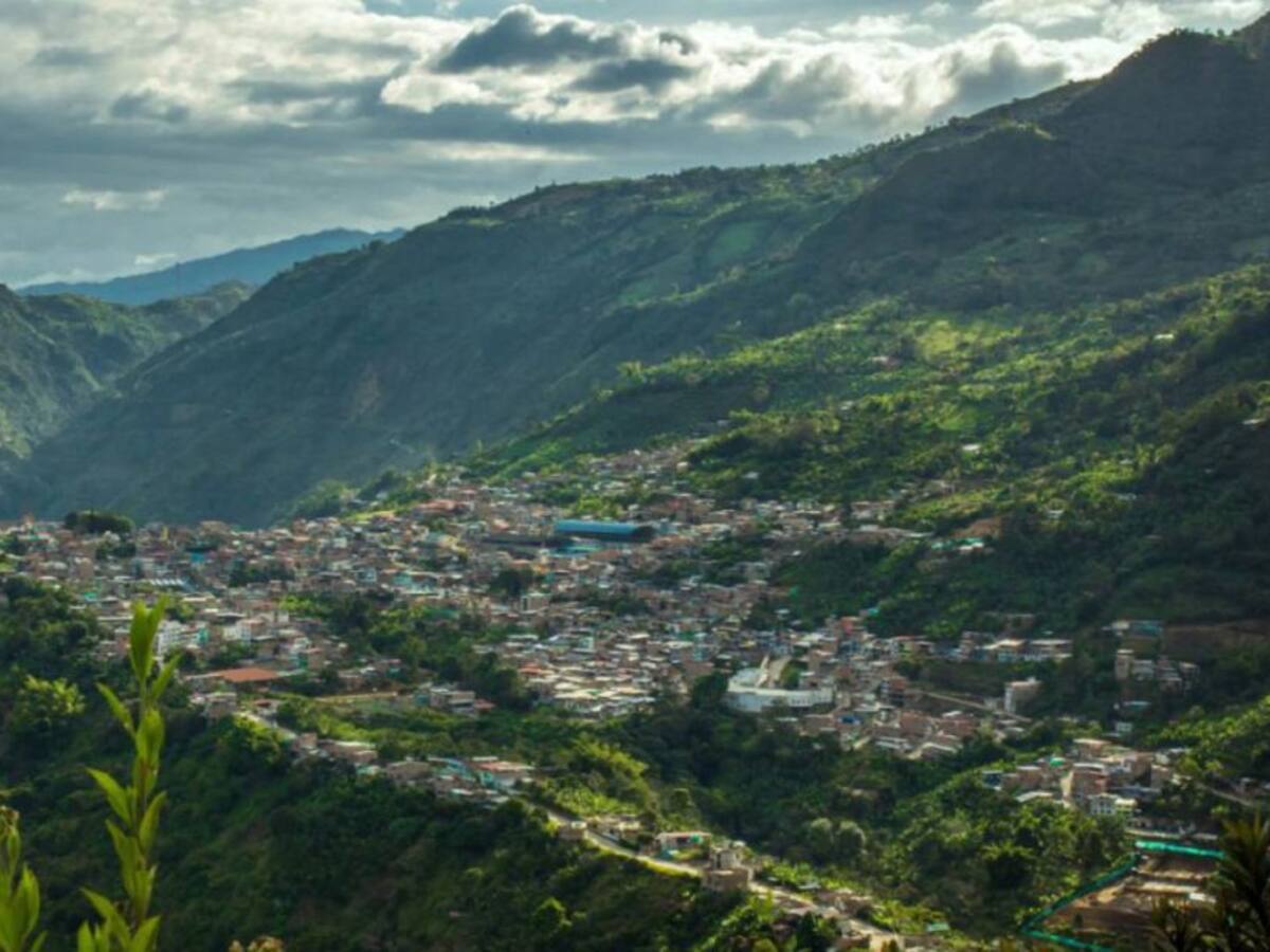 Nariño pide liderar diálogos regionales de paz