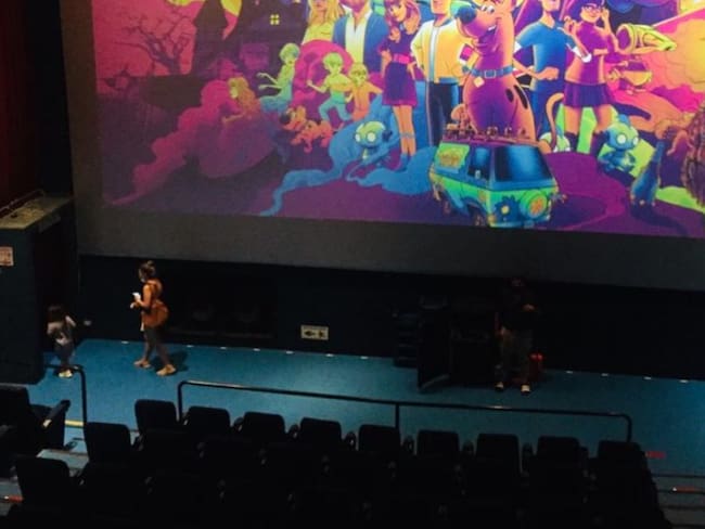 Salas de cine abrirán en el área metropolitana