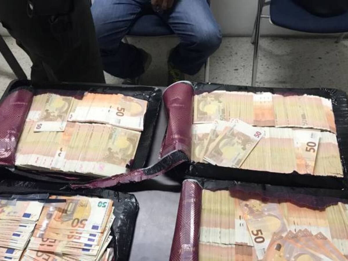Incautan 150.000 euros en el Aeropuerto Alfonso Bonilla