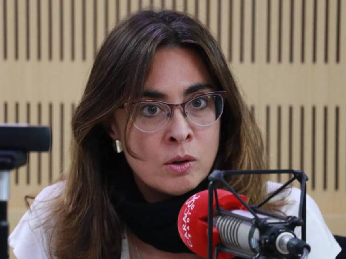 "Hacen lista de opositores en TW mientras prestan aviones para narcos"