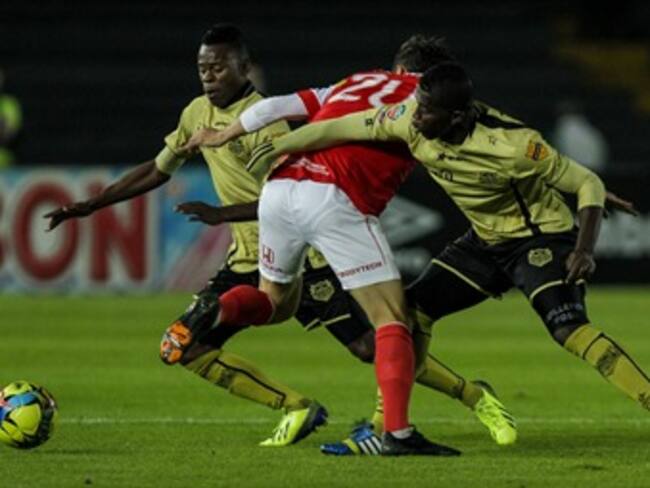 Santa Fe aseguró su primer triunfo del torneo tras vencer 3-0 Itagüí