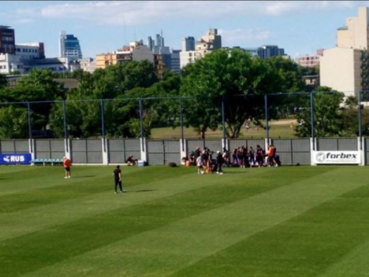 En cancha de Boca Juniors, Santa Fe realiza su primer entrenamiento en Buenos Aires