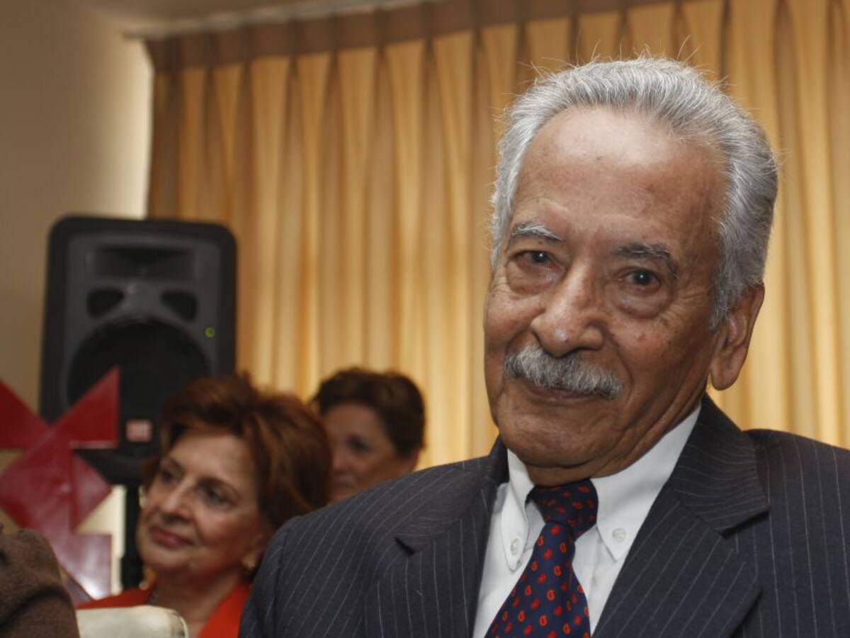 Falleció Carlos Pinzón, pionero de la radio juvenil en Colombia