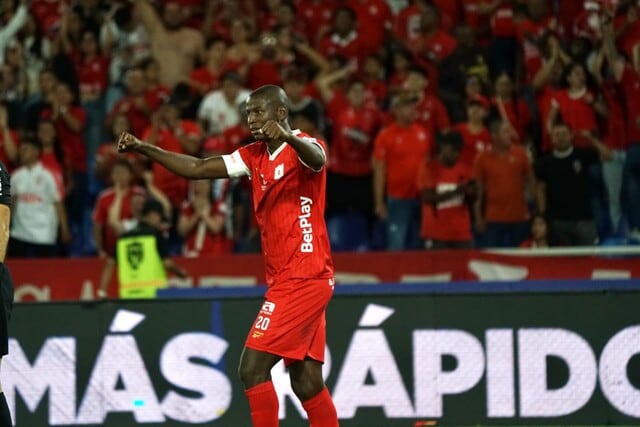 Adrián Ramos: “Estamos felices por este resultado, fue un partido duro” Foto: Colprensa