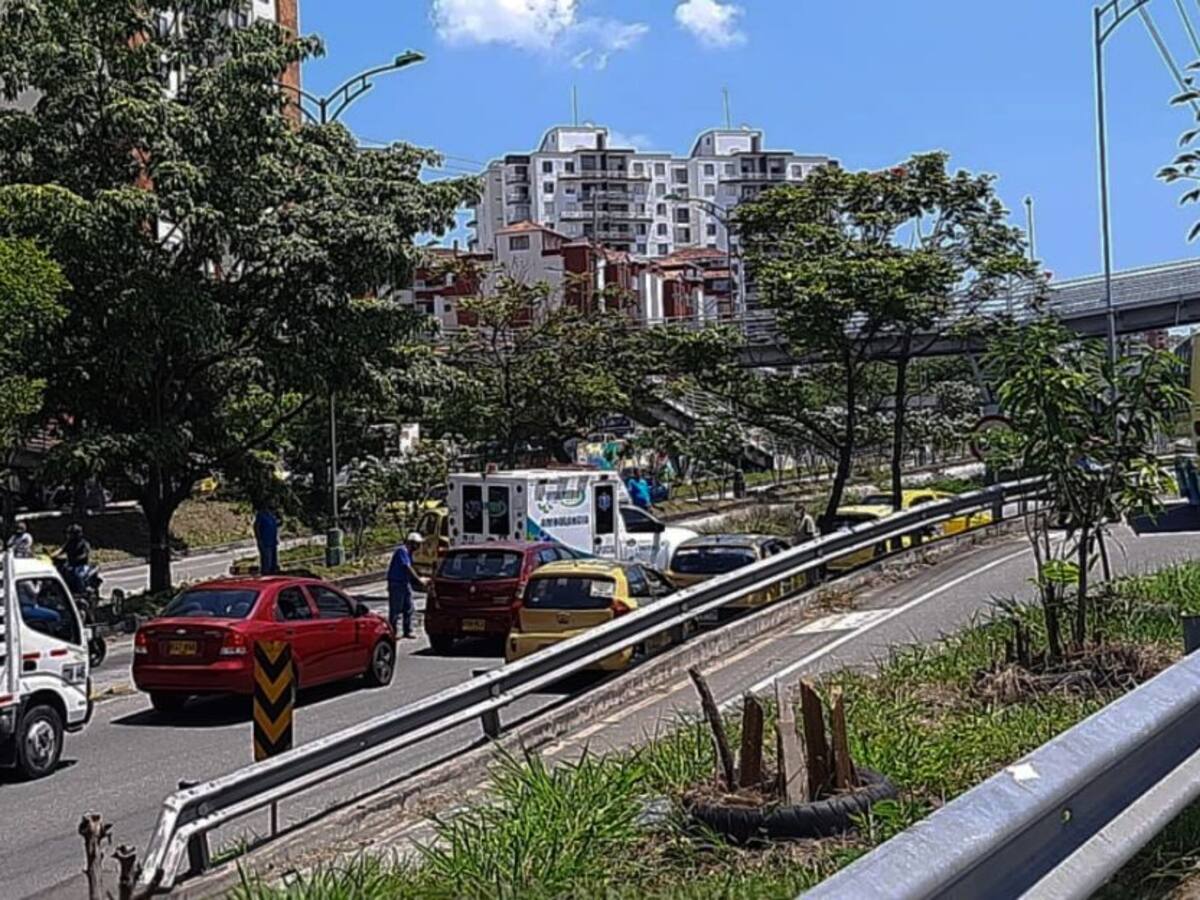 VIDEO: Así está la autopista por paro de taxistas