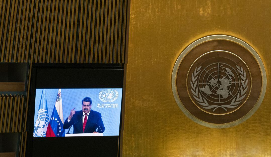 El presidente venezolano aseguró que el mundo debe evolucionar “para acabar la pretensión de algunos de erigirse en policías de todos los pueblos”.