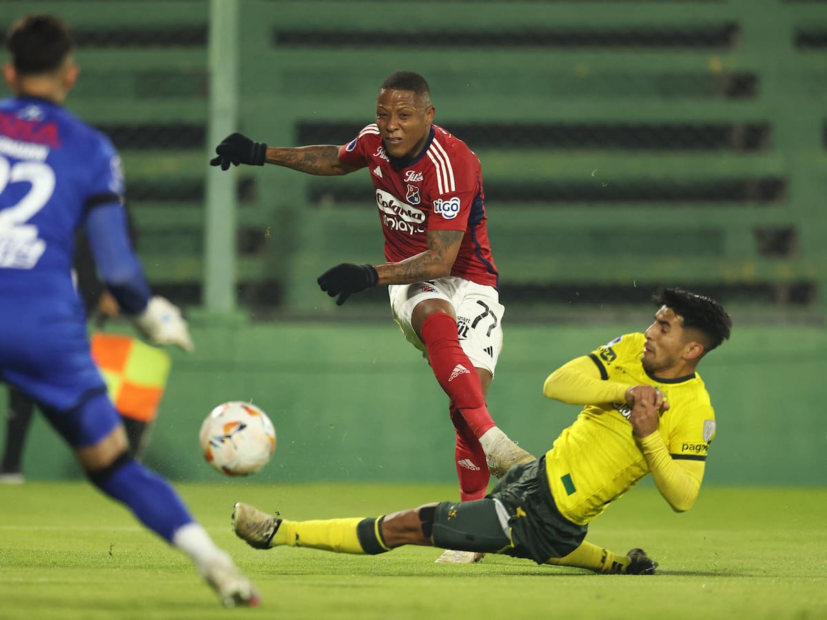 Medellín empata en Argentina y asegura el repechaje en la Copa Sudamericana