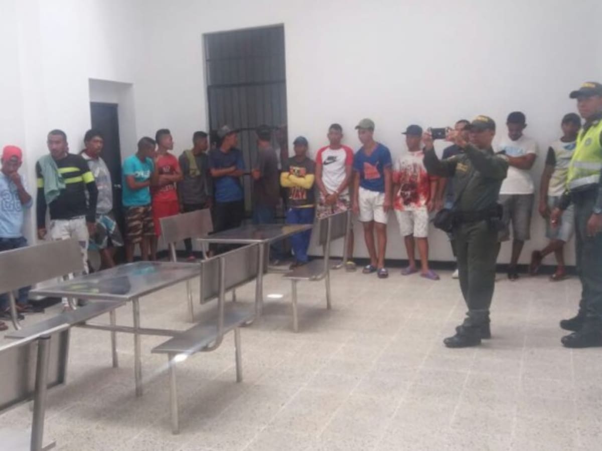 Recuperan espacio público invadido por extranjeros indocumentados