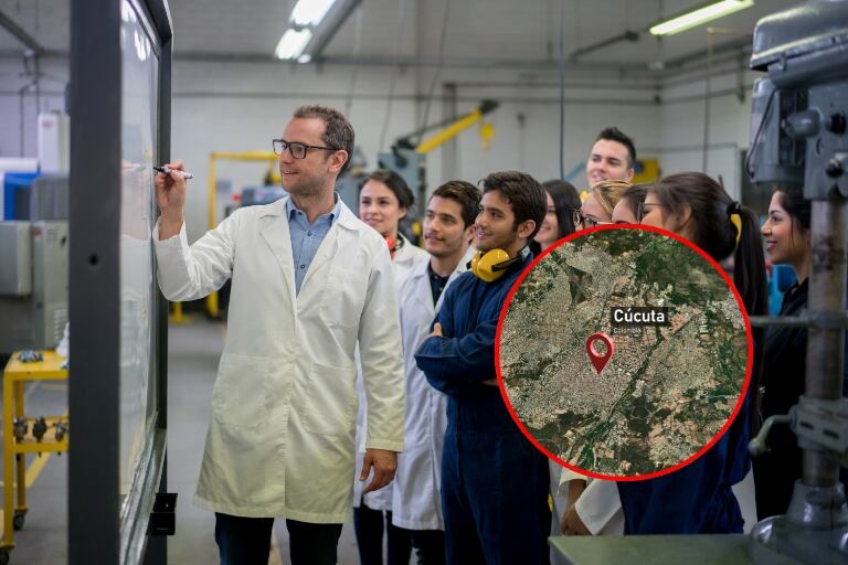 Profesor en clase con universitarios - Mapa de Norte de Santander (Getty Images)