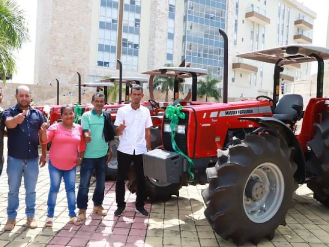 Productores de arroz en Bolívar reciben capacitación y maquinaria