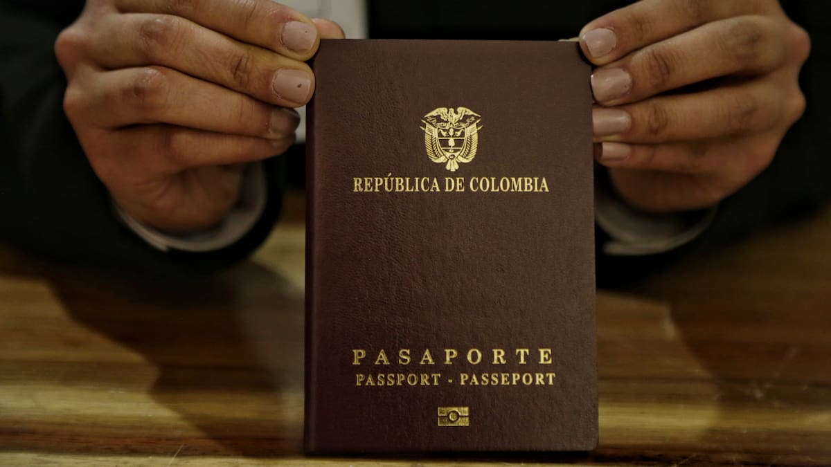 Este es el acuerdo que Portugal aprobó para producir pasaportes en Colombia: Francia será clave
