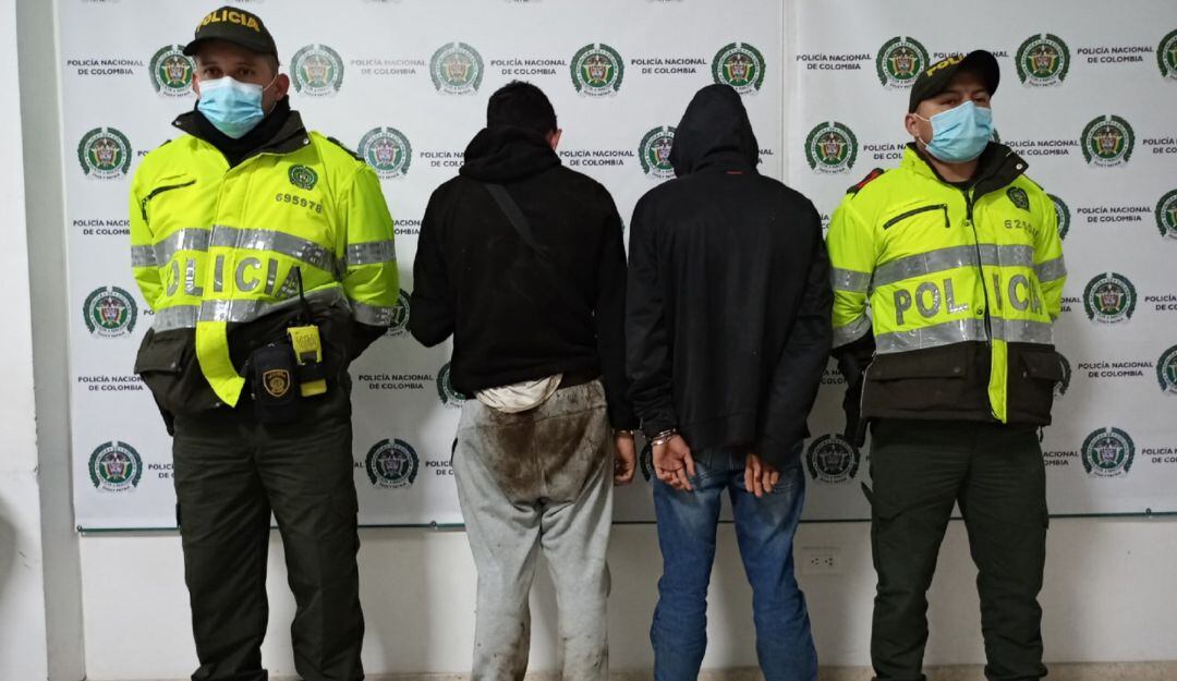 Presuntos artífices del robo a un taxista de Manizales